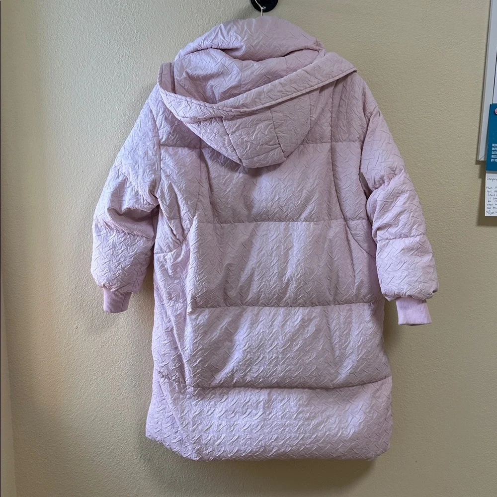 Ledin Pastel Pink Quilted Long Coat with Heart Detail Size Small - Picture 5 of 5